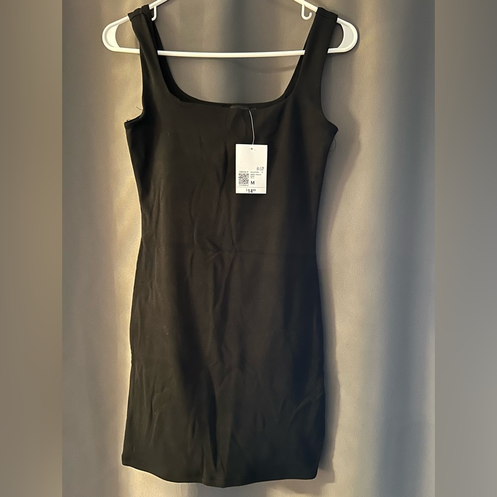 BRAND NEW Forever 21 Classic Black Dress